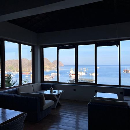 Blue Parrot Hotel Labuan Bajo Ngoại thất bức ảnh